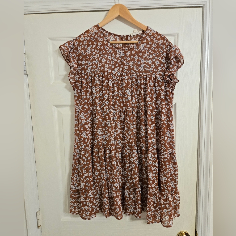 Entro Women's Floral Brown And White babydoll tiered Dress size medium